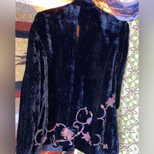 Black velvet, flower pattern coat.